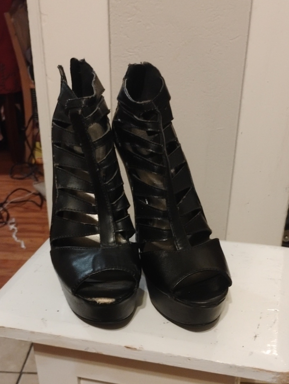 G by Guess Black Strappy Peep-Toe Platform Heels
